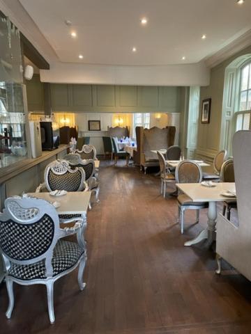 The Spread Eagle Hotel Thame Exteriör bild