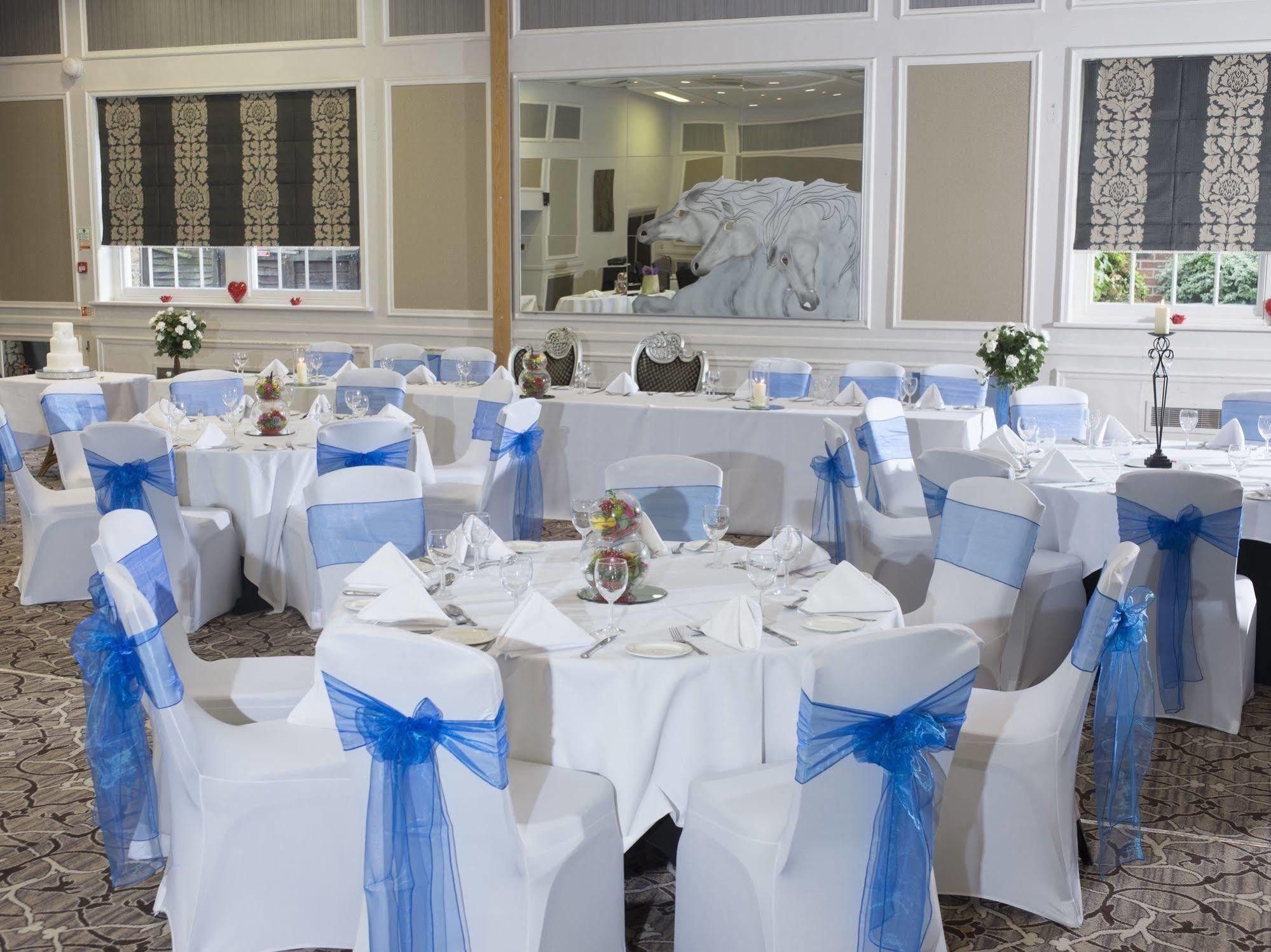 The Spread Eagle Hotel Thame Exteriör bild